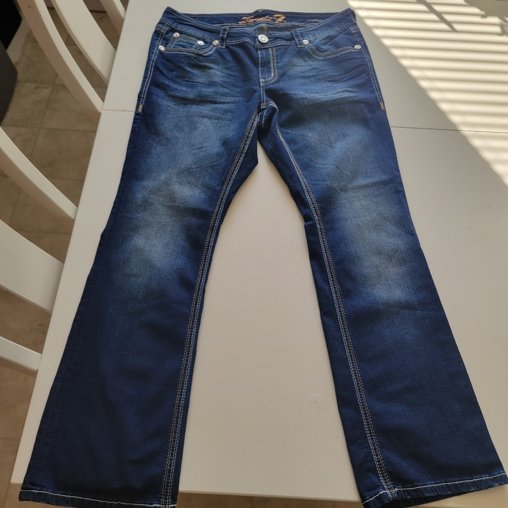 Seven7 Jeans With Bling 90s Vibes